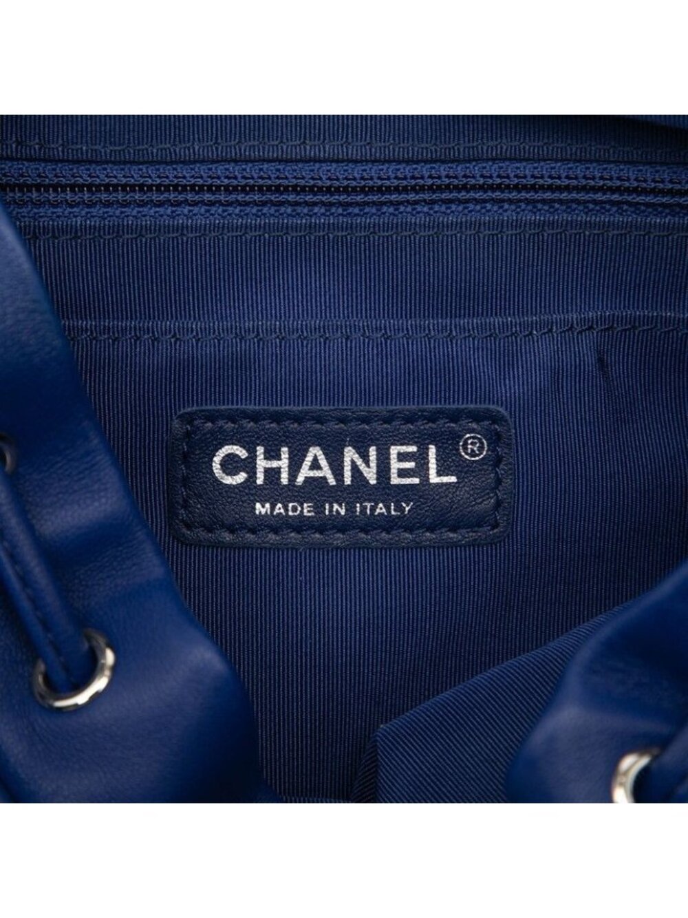 Chanel Quilted CC Logo Backpack Blue Lambskin - Picture 5 of 7